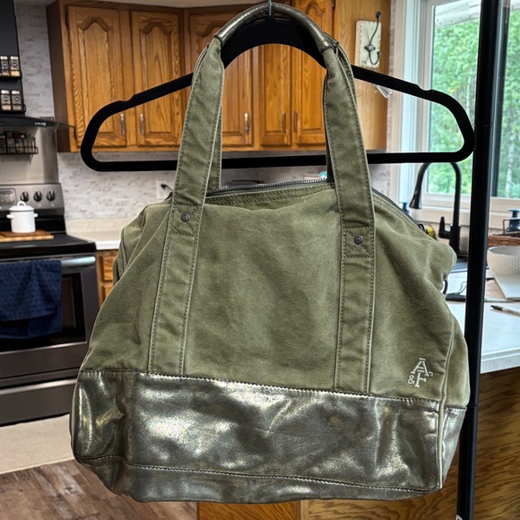 Abercrombie & Fitch Olive and Gold Tote Bag - Picture 1 of 14